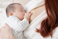 12月電子報 媽媽哺乳200x136